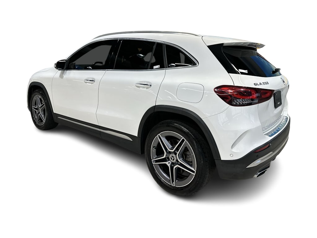 Thumbnail: 2023 Mercedes-Benz GLA - 28