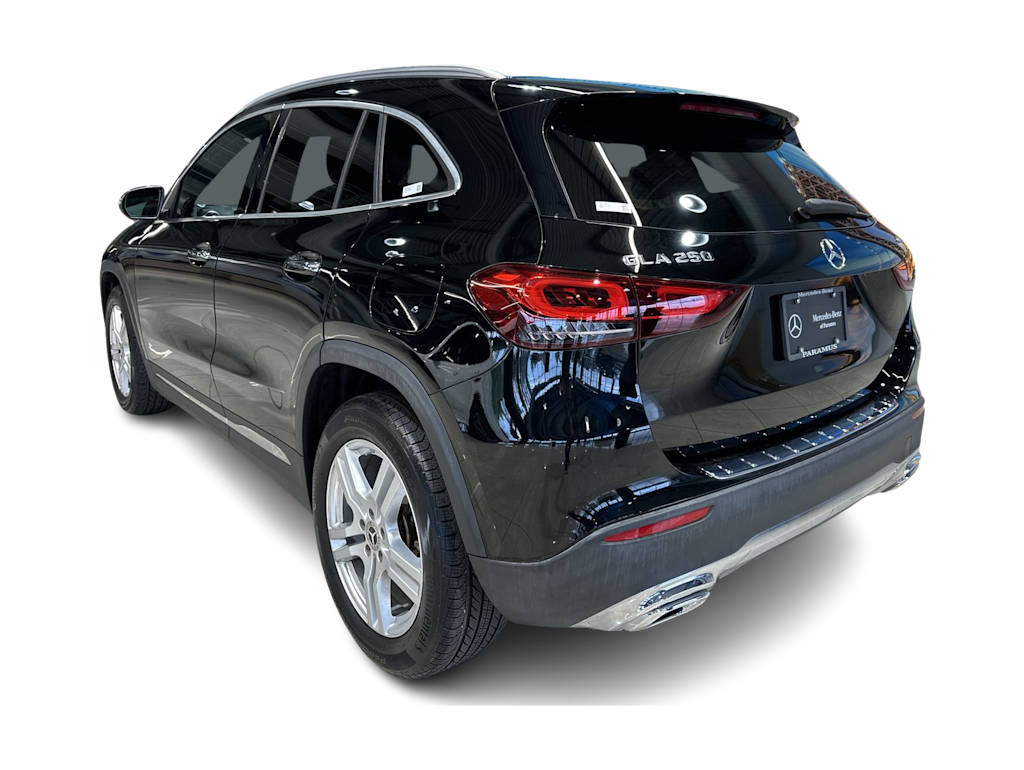 Thumbnail: 2023 Mercedes-Benz GLA - 4
