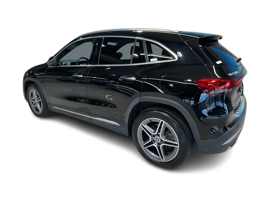 Thumbnail: 2023 Mercedes-Benz GLA - 23