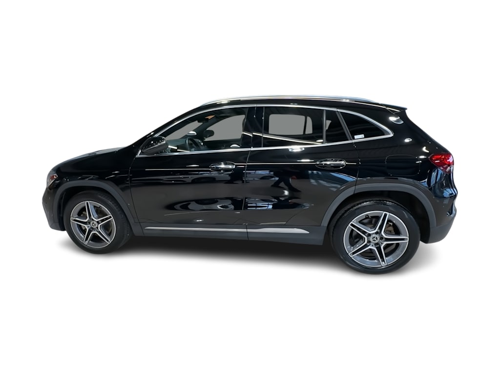 Thumbnail: 2023 Mercedes-Benz GLA - 22