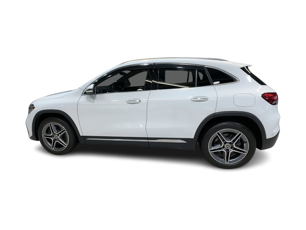 Thumbnail: 2023 Mercedes-Benz GLA - 21