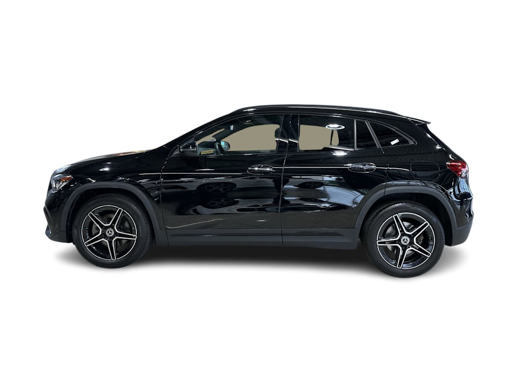Thumbnail: 2022 Mercedes-Benz GLA - 28
