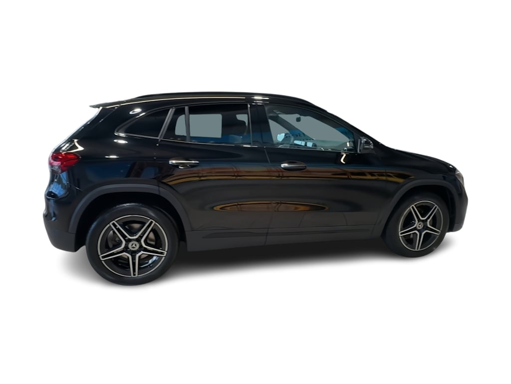 Thumbnail: 2022 Mercedes-Benz GLA - 26