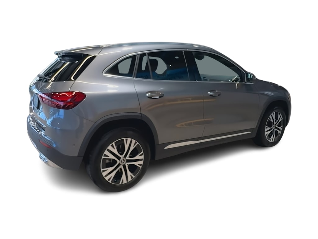 Thumbnail: 2026 Mercedes-Benz GLA - 26