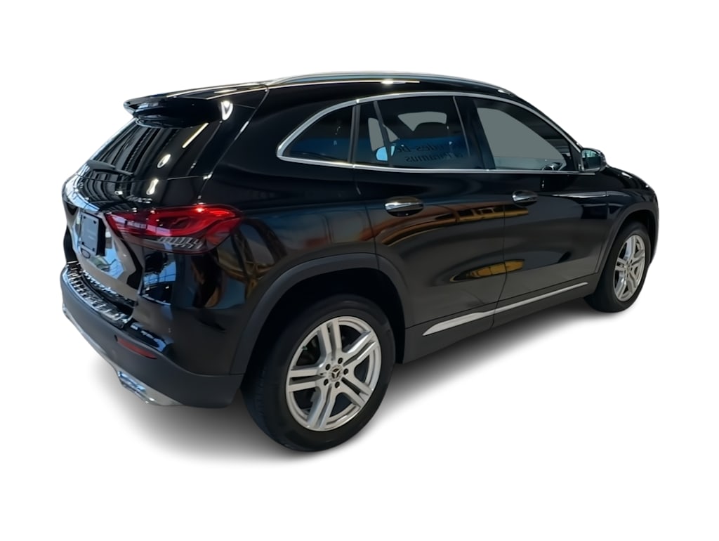 Thumbnail: 2022 Mercedes-Benz GLA - 24