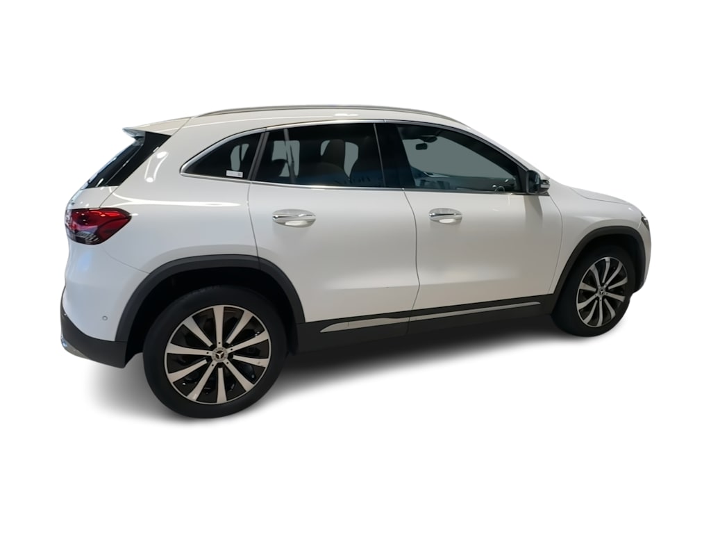 Thumbnail: 2023 Mercedes-Benz GLA - 26