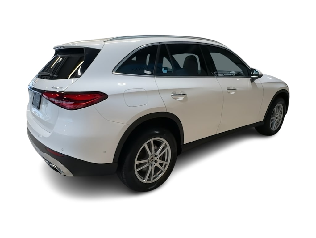 Thumbnail: 2023 Mercedes-Benz GLC - 26