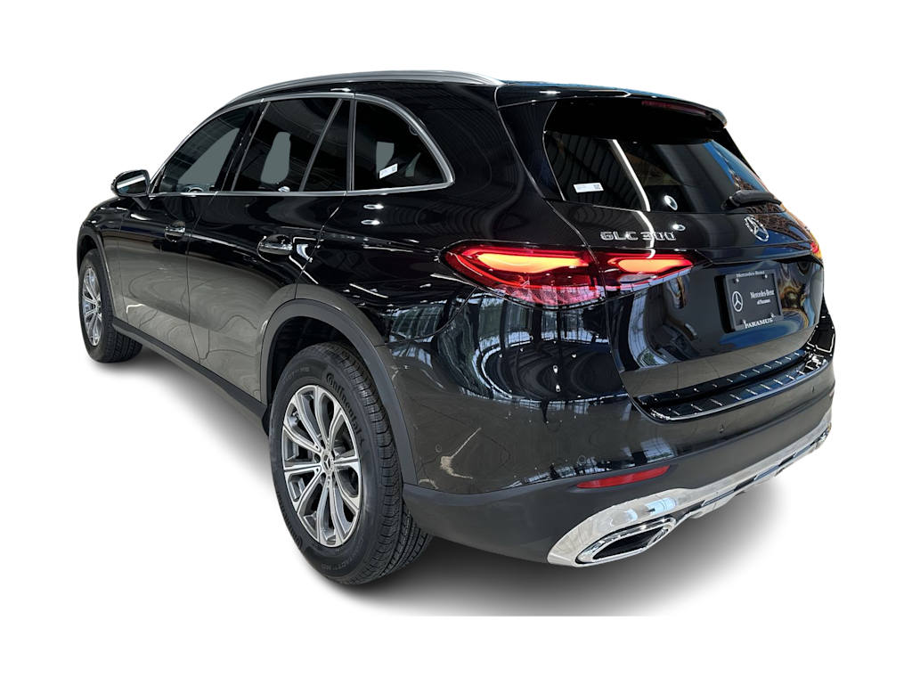 Thumbnail: 2023 Mercedes-Benz GLC - 4