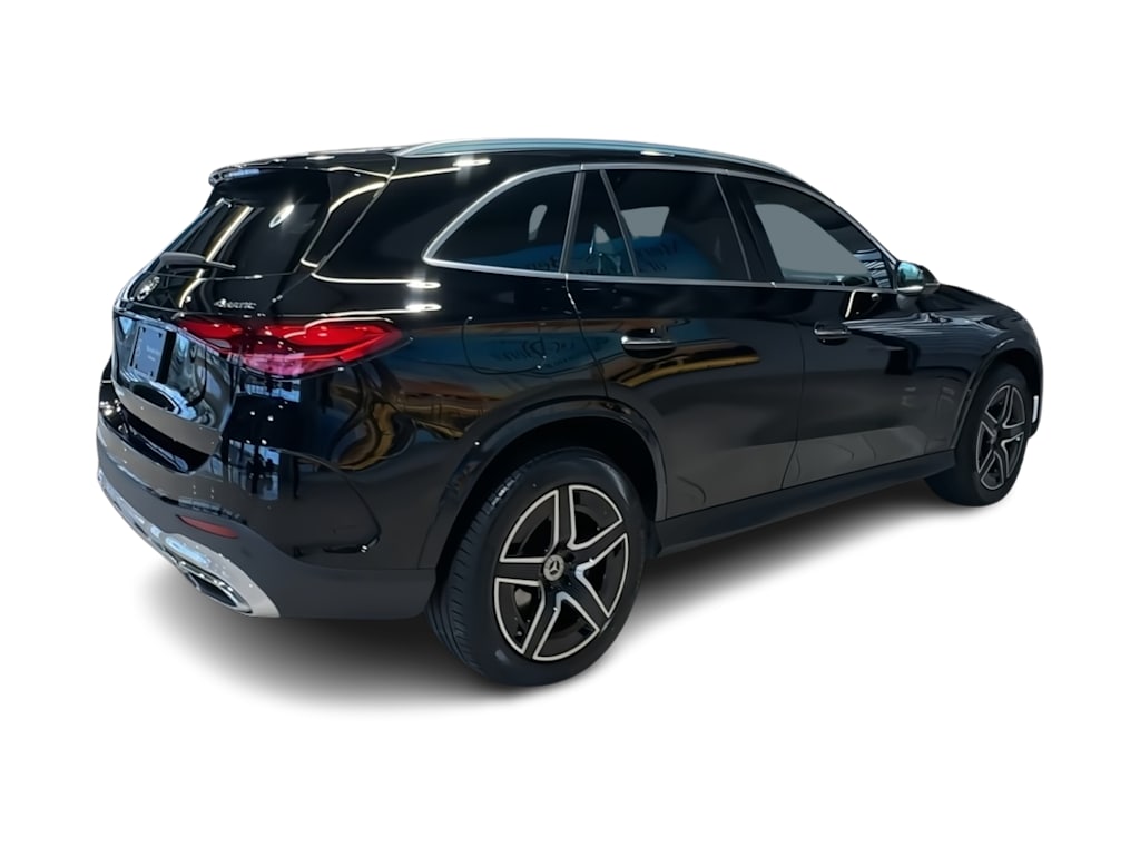 Thumbnail: 2026 Mercedes-Benz GLC - 26