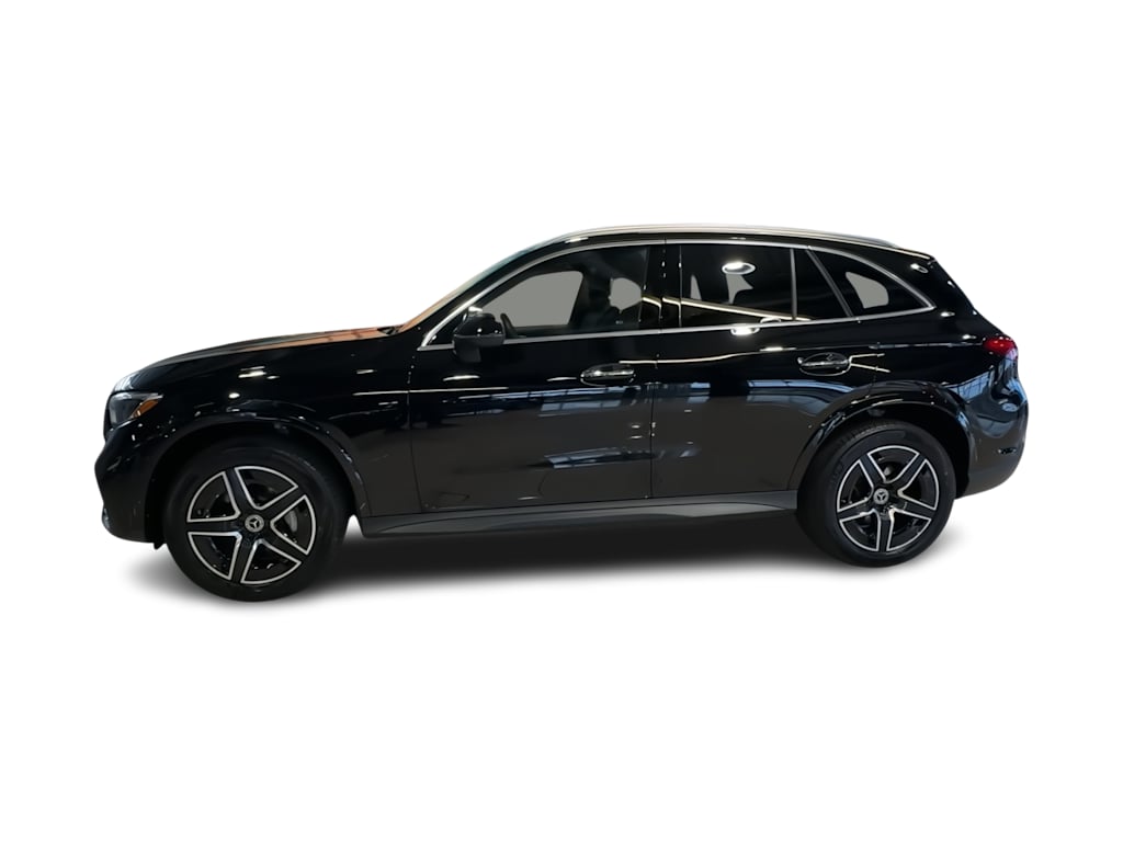 Thumbnail: 2026 Mercedes-Benz GLC - 22