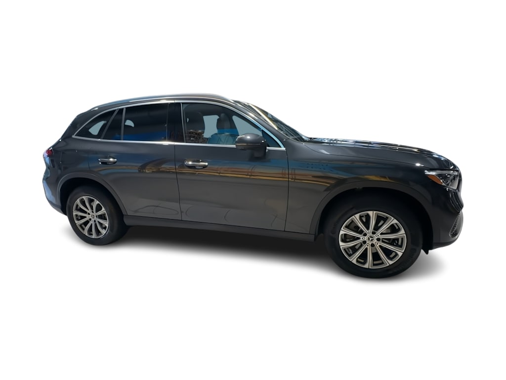 Thumbnail: 2026 Mercedes-Benz GLC - 27