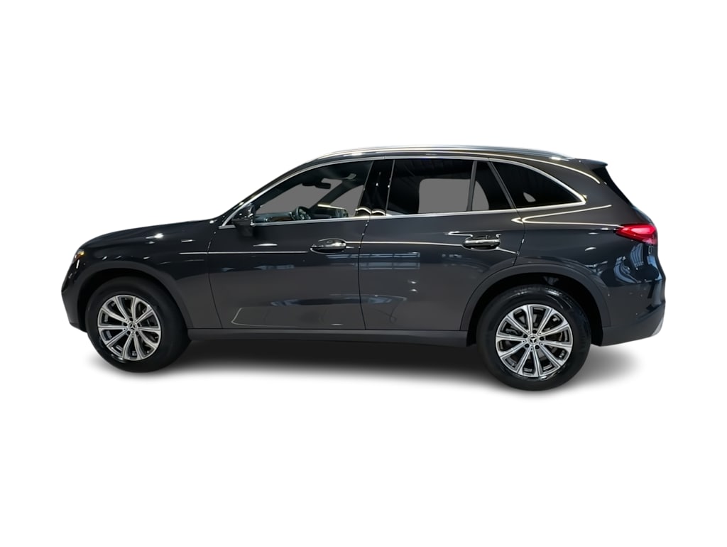 Thumbnail: 2026 Mercedes-Benz GLC - 22