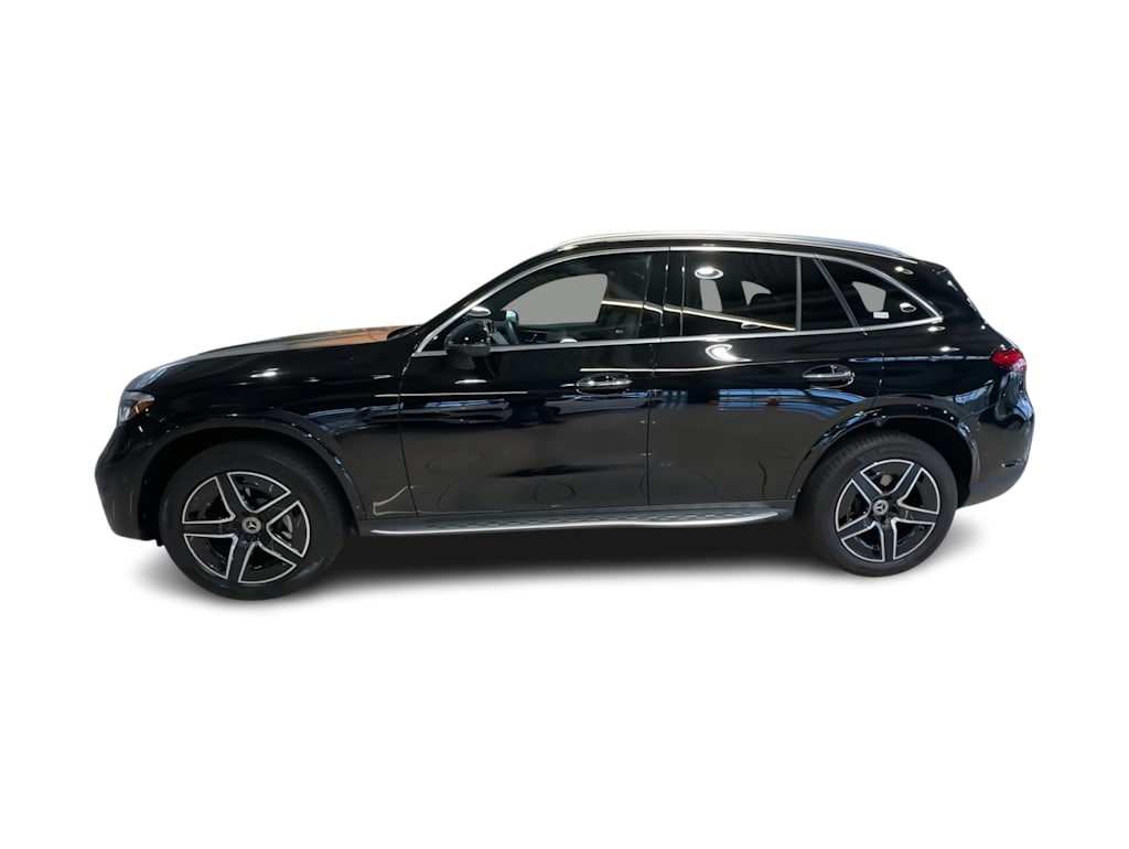 Thumbnail: 2023 Mercedes-Benz GLC - 3