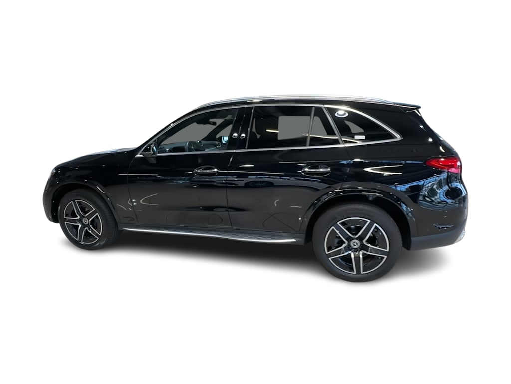 Thumbnail: 2023 Mercedes-Benz GLC - 21