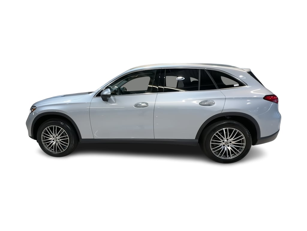 Thumbnail: 2024 Mercedes-Benz GLC - 21