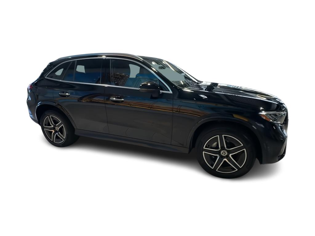 Thumbnail: 2026 Mercedes-Benz GLC - 20