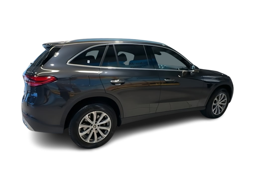 Thumbnail: 2026 Mercedes-Benz GLC - 26