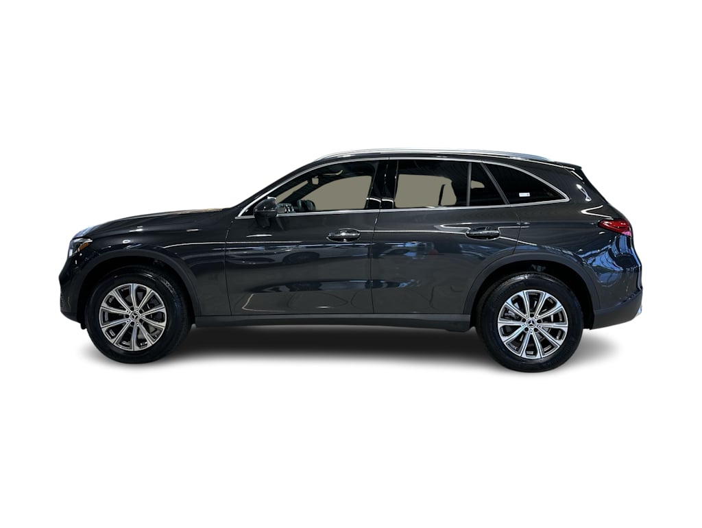 Thumbnail: 2026 Mercedes-Benz GLC - 29