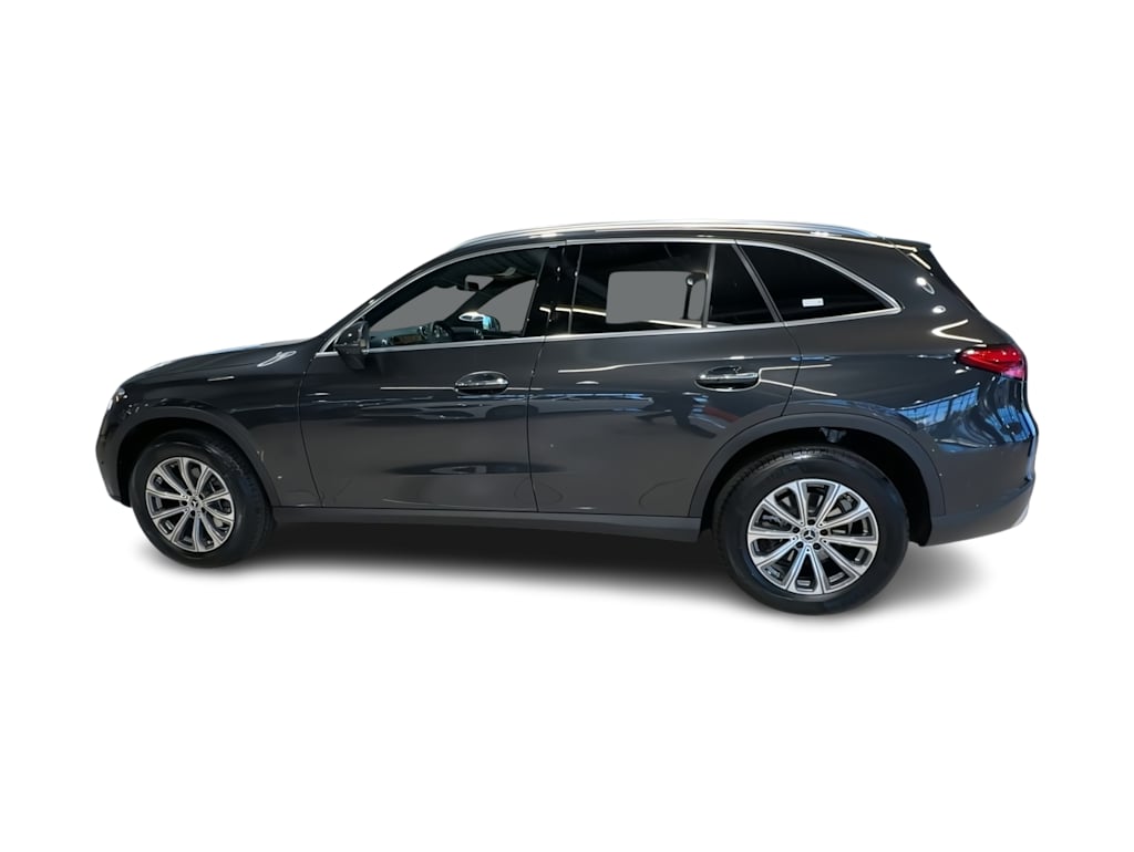 Thumbnail: 2026 Mercedes-Benz GLC - 22