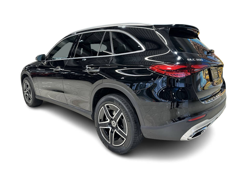 Thumbnail: 2026 Mercedes-Benz GLC - 28