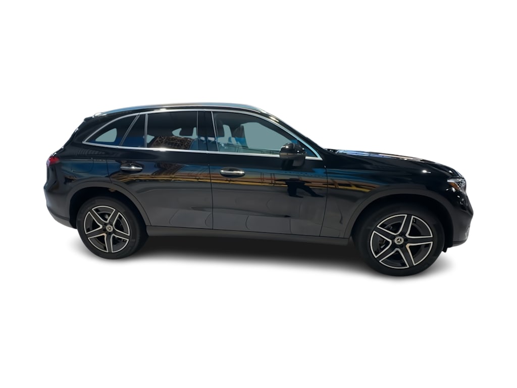 Thumbnail: 2026 Mercedes-Benz GLC - 26