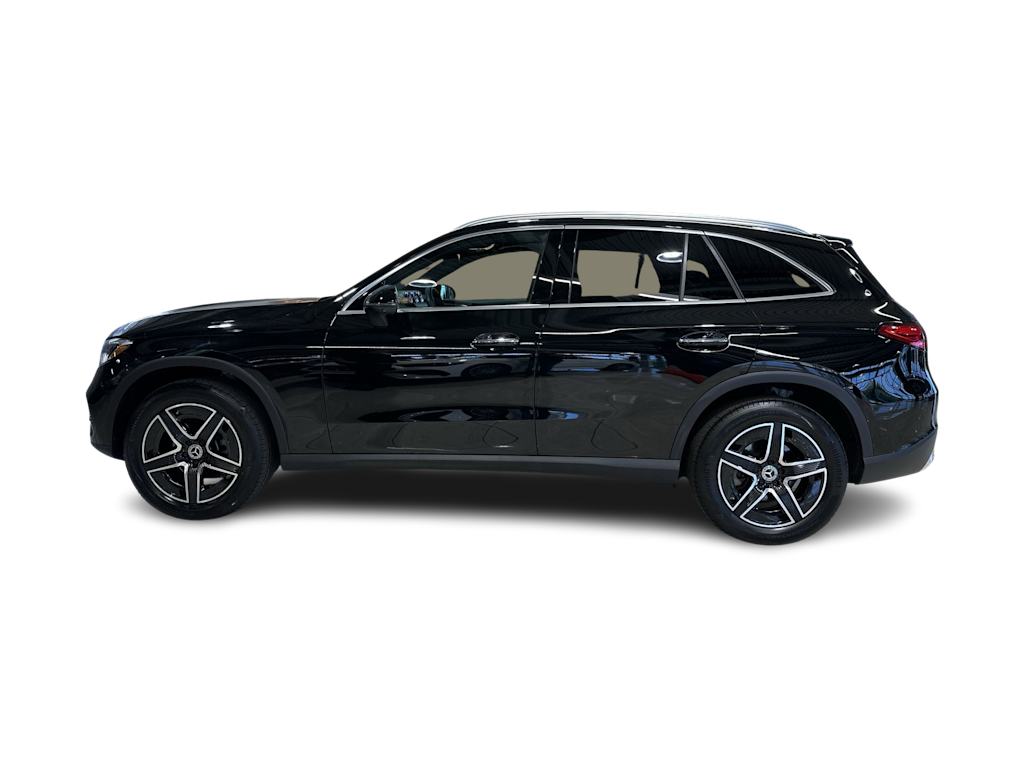 Thumbnail: 2026 Mercedes-Benz GLC - 26