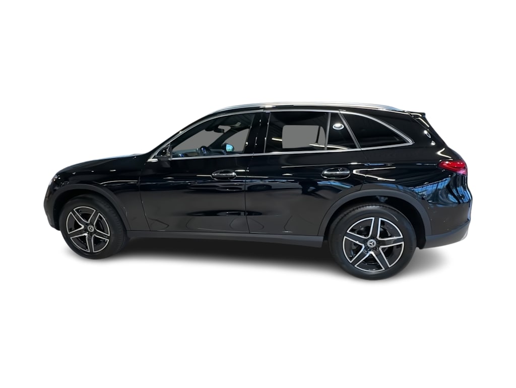 Thumbnail: 2026 Mercedes-Benz GLC - 21