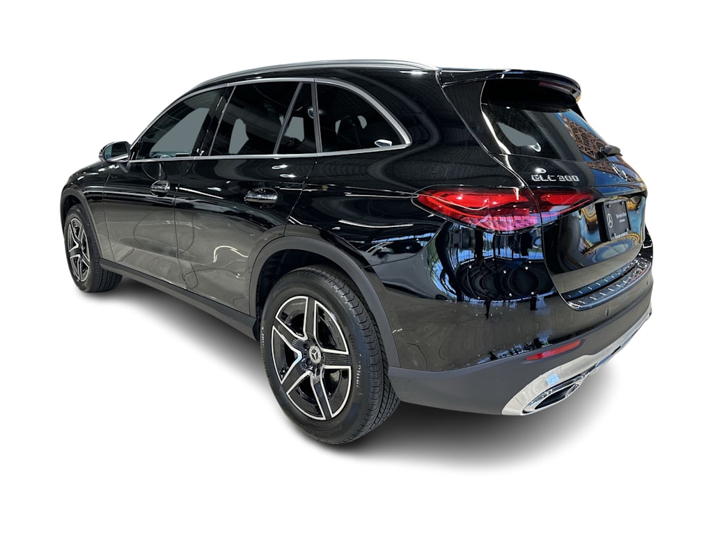 Thumbnail: 2026 Mercedes-Benz GLC - 27
