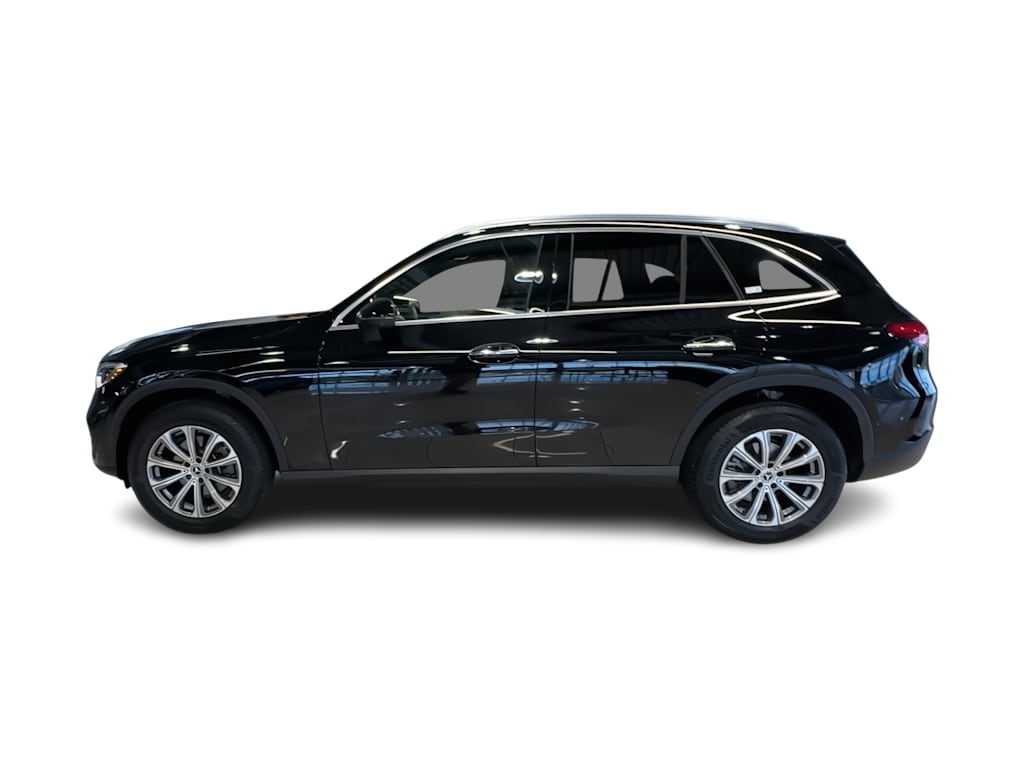 Thumbnail: 2026 Mercedes-Benz GLC - 22
