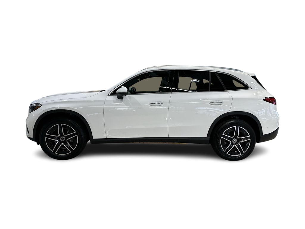Thumbnail: 2026 Mercedes-Benz GLC - 26