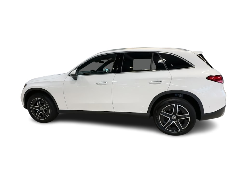 Thumbnail: 2026 Mercedes-Benz GLC - 21