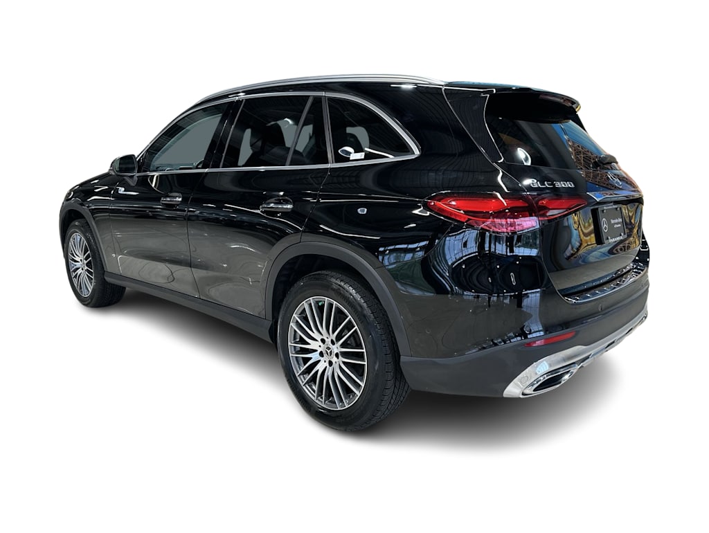 Thumbnail: 2023 Mercedes-Benz GLC - 28