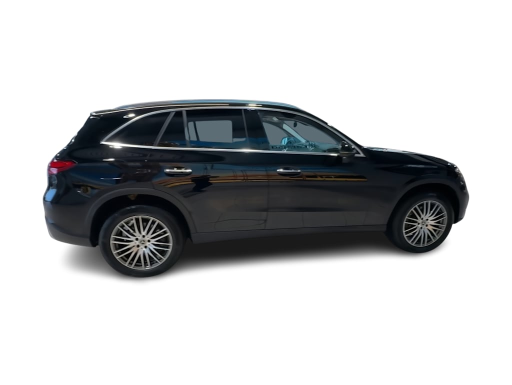 Thumbnail: 2023 Mercedes-Benz GLC - 25