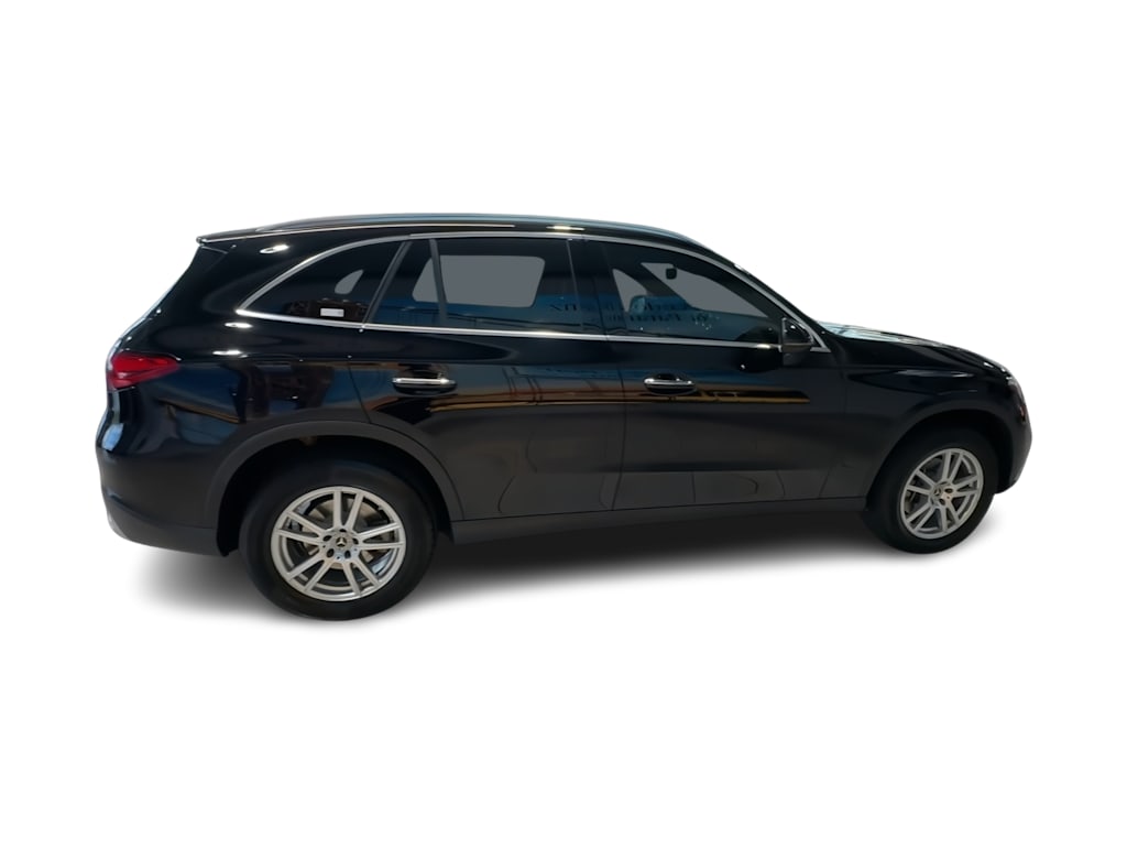 Thumbnail: 2023 Mercedes-Benz GLC - 26
