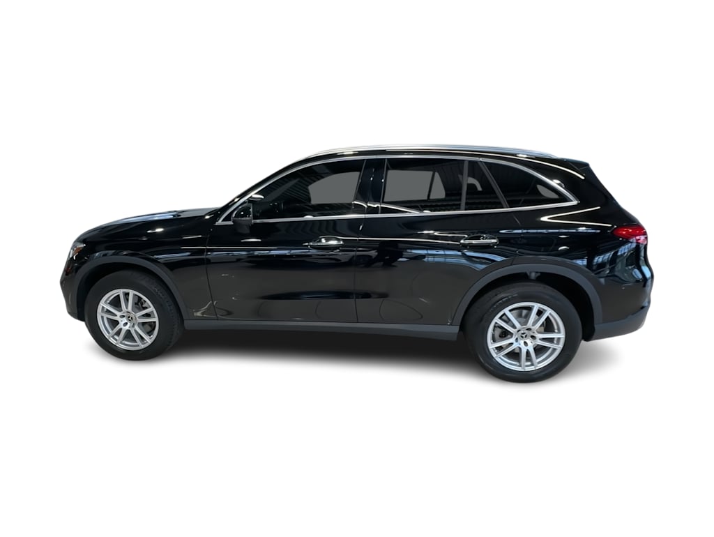 Thumbnail: 2023 Mercedes-Benz GLC - 22