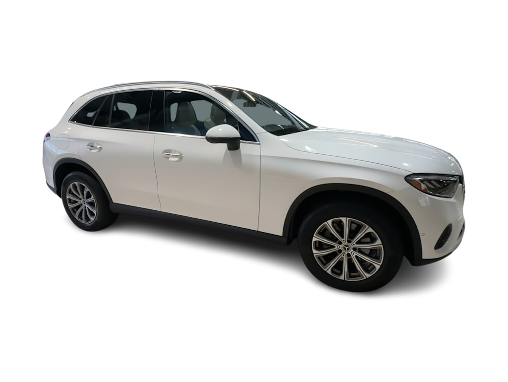Thumbnail: 2025 Mercedes-Benz GLC - 27