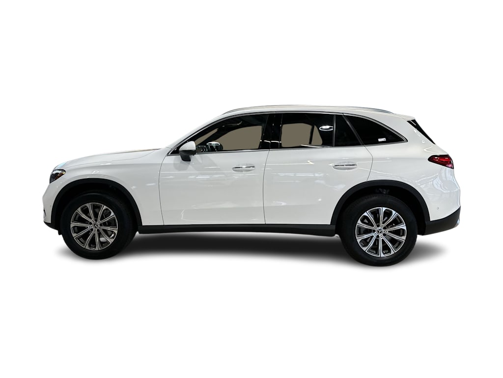 Thumbnail: 2025 Mercedes-Benz GLC - 28