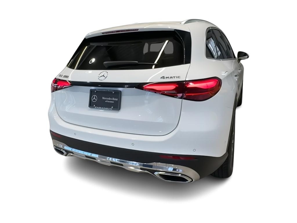 Thumbnail: 2025 Mercedes-Benz GLC - 24