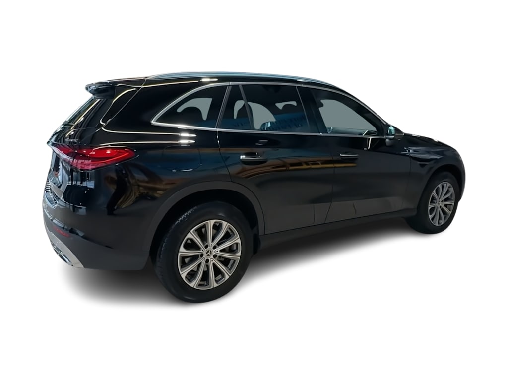 Thumbnail: 2026 Mercedes-Benz GLC - 25