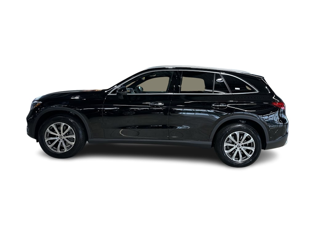 Thumbnail: 2026 Mercedes-Benz GLC - 28