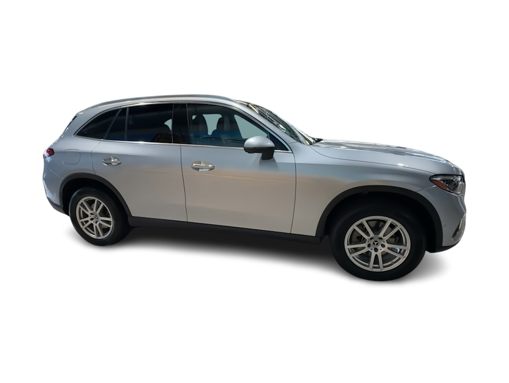 Thumbnail: 2023 Mercedes-Benz GLC - 26