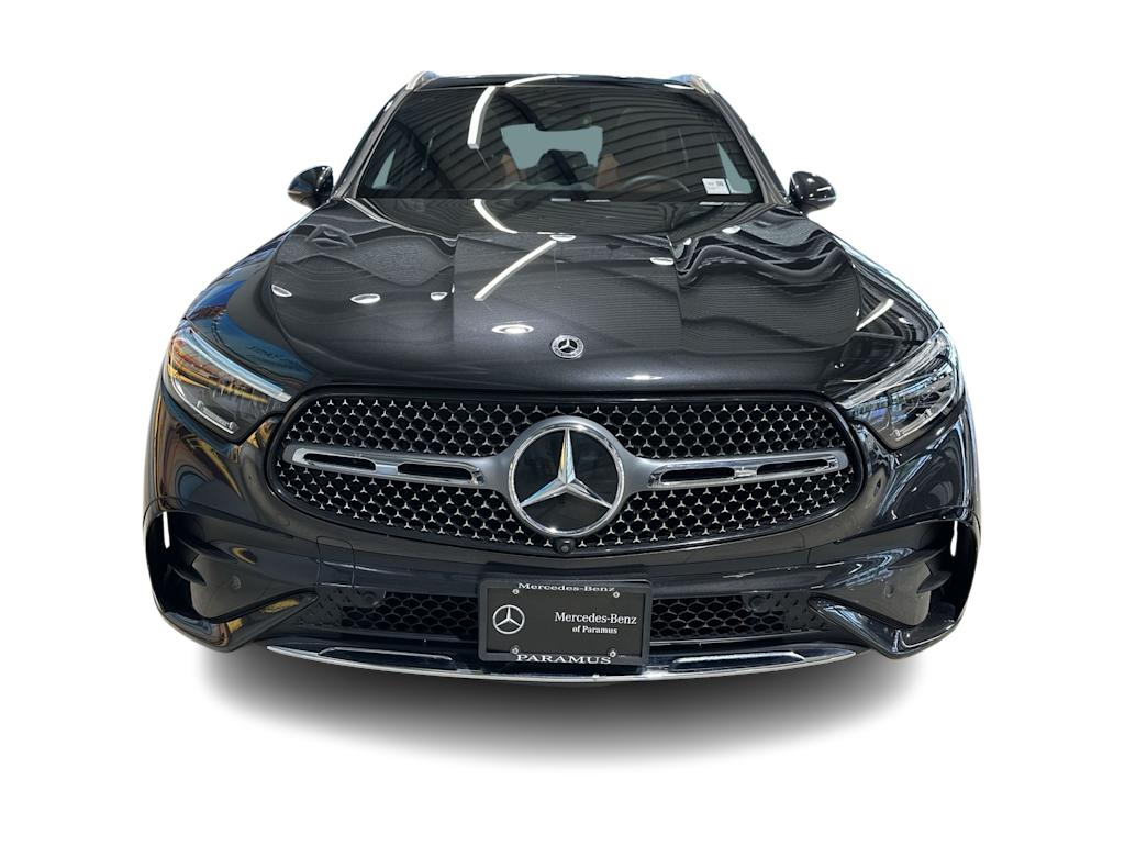 Thumbnail: 2023 Mercedes-Benz GLC - 30