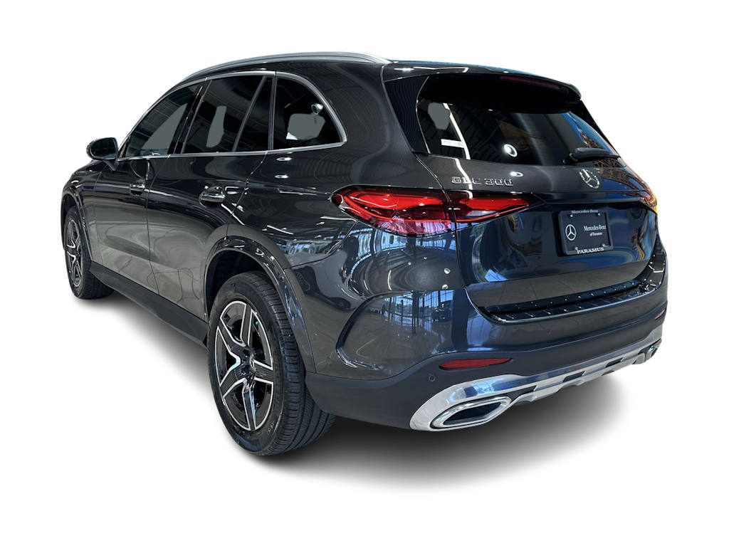 Thumbnail: 2023 Mercedes-Benz GLC - 4