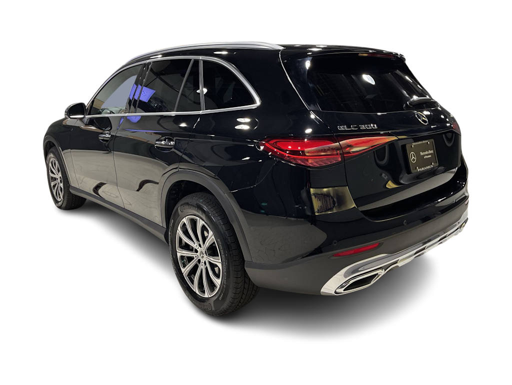 Thumbnail: 2025 Mercedes-Benz GLC - 4