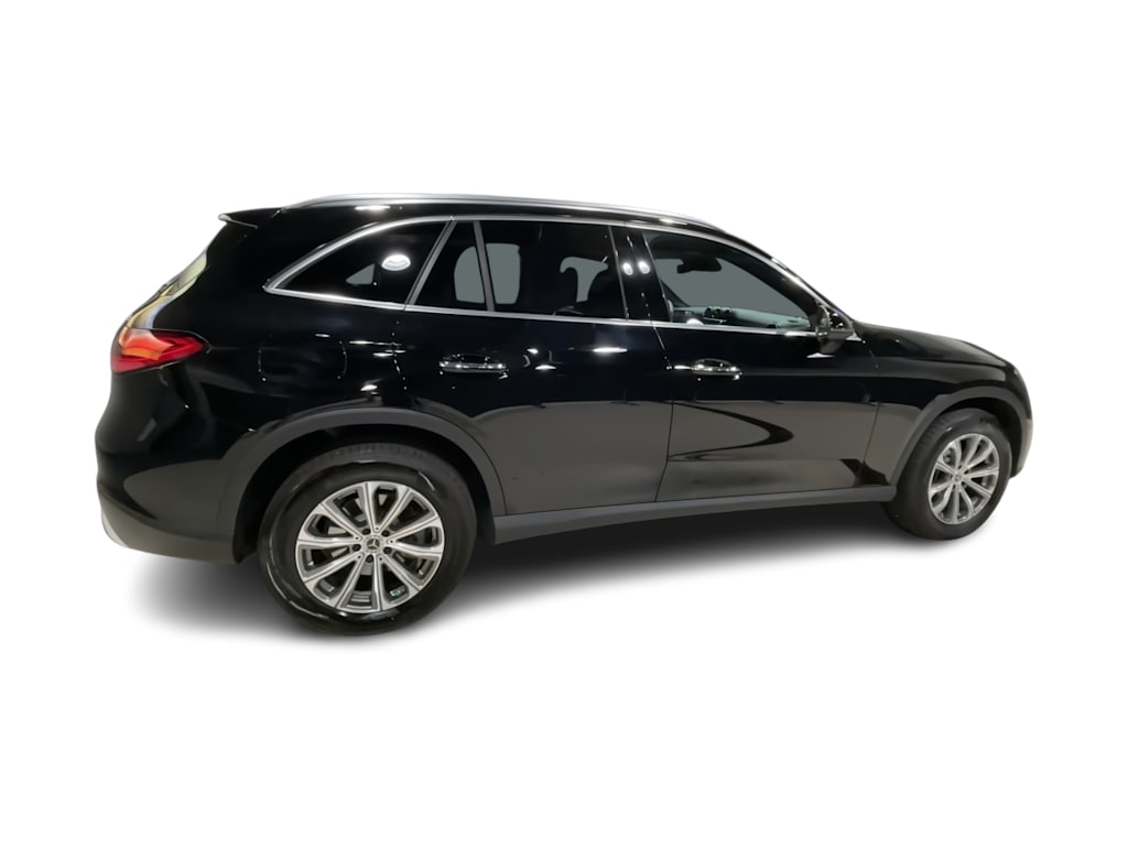 Thumbnail: 2025 Mercedes-Benz GLC - 27