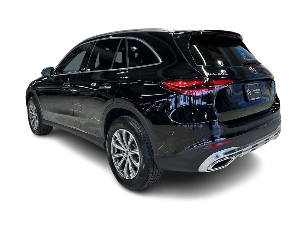 Thumbnail: 2026 Mercedes-Benz GLC - 28