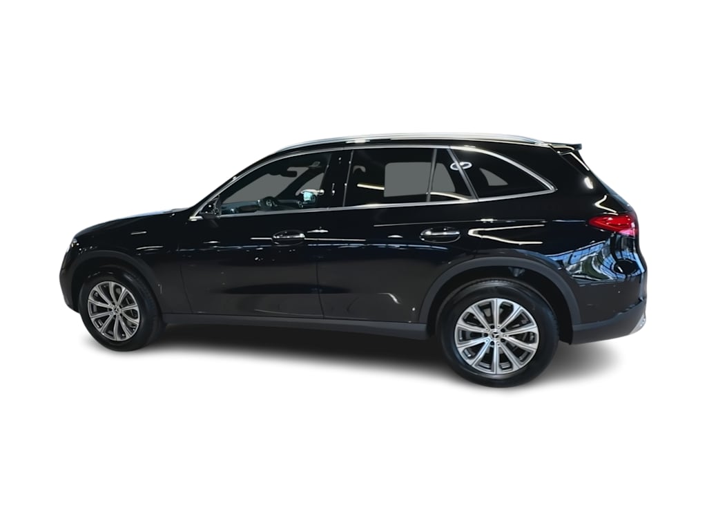 Thumbnail: 2026 Mercedes-Benz GLC - 21