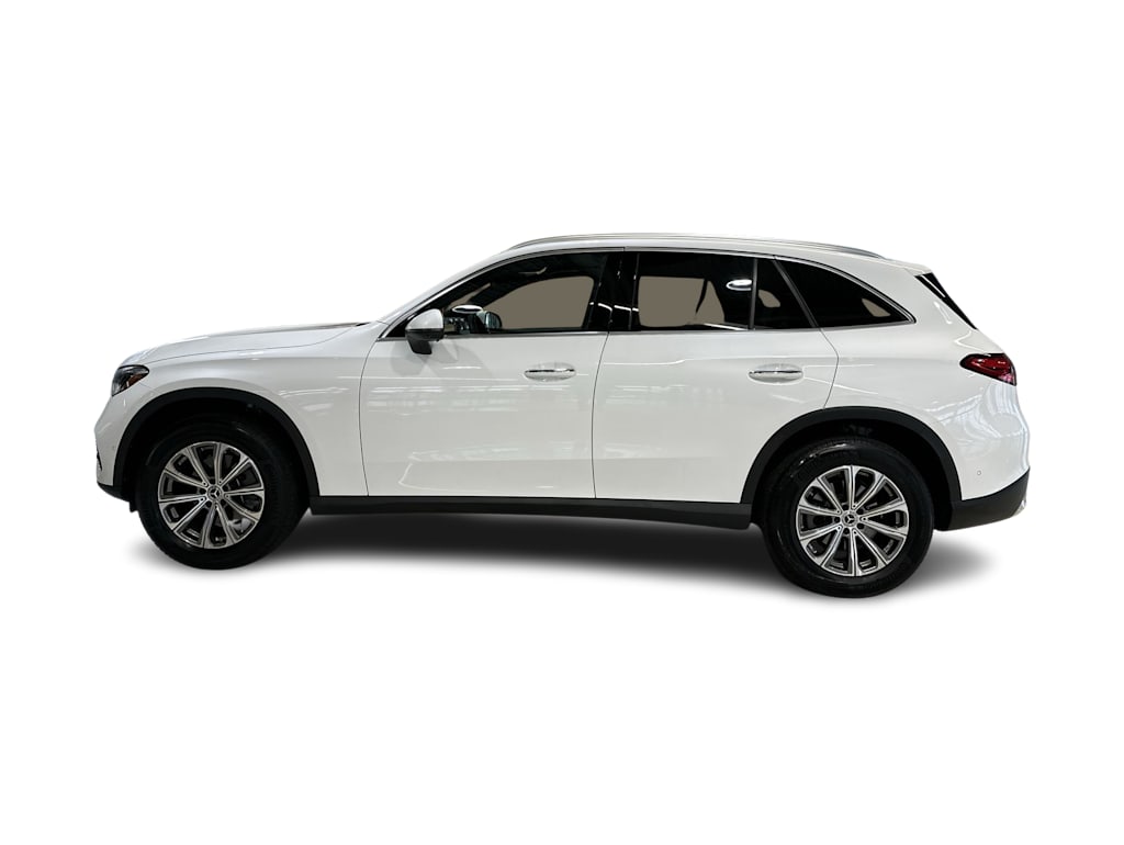 Thumbnail: 2026 Mercedes-Benz GLC - 28