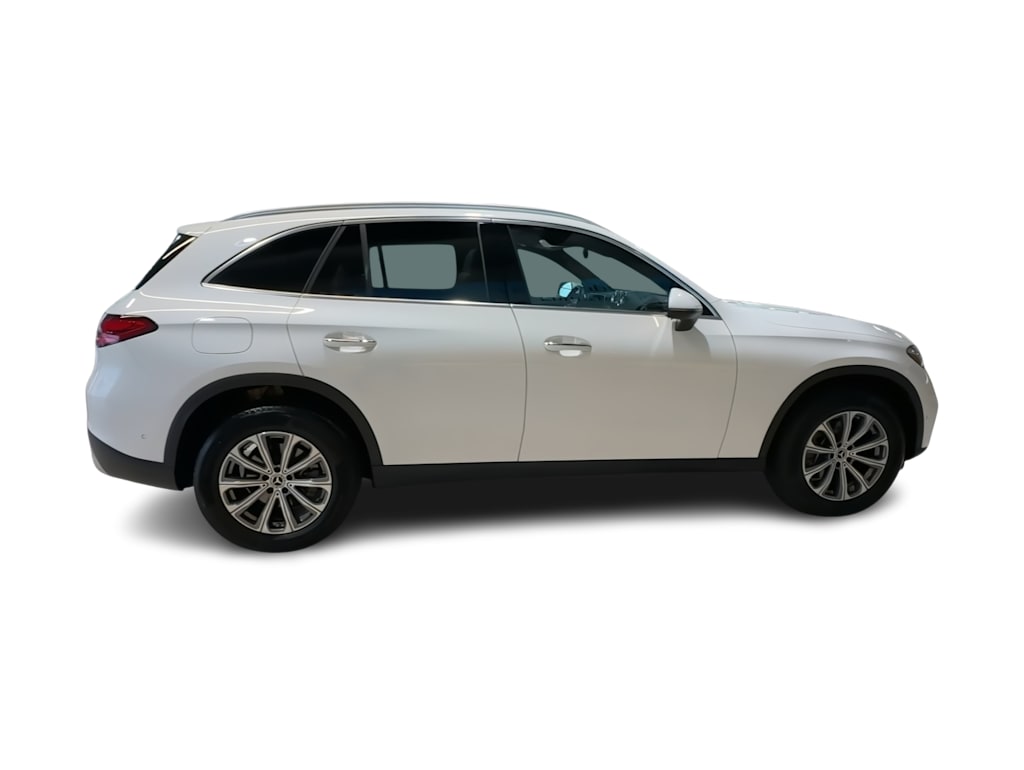Thumbnail: 2026 Mercedes-Benz GLC - 26