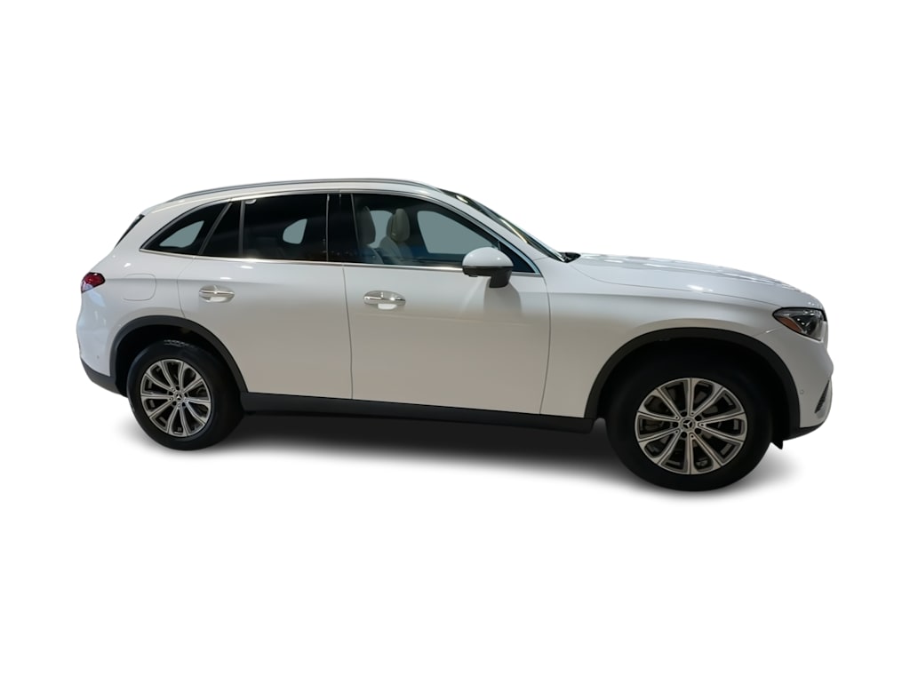 Thumbnail: 2026 Mercedes-Benz GLC - 27